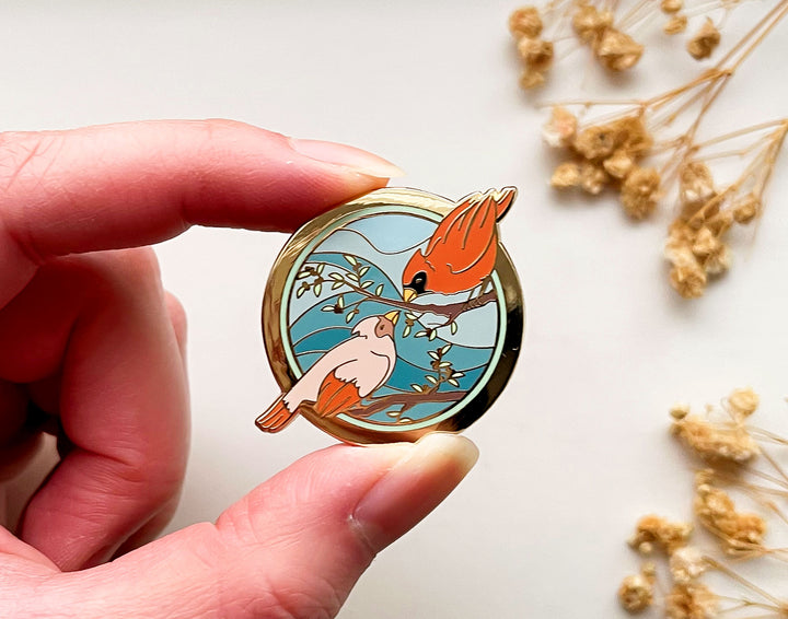 Cardinal Couple Needle Minder