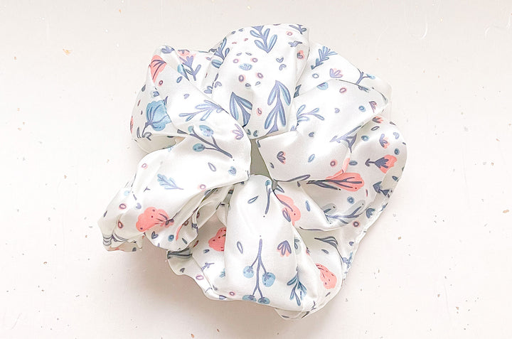Flora (Flowers and Berries) Patterned Hair Tie