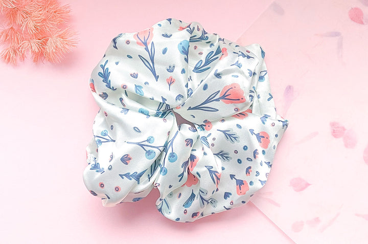 Flora (Flowers and Berries) Patterned Hair Tie