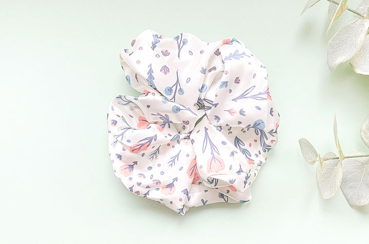 Flora (Flowers and Berries) Patterned Hair Tie