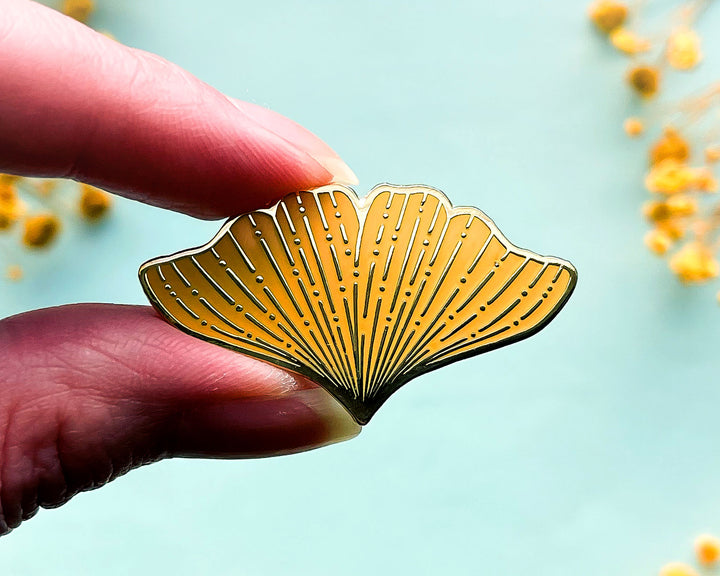 Ginkgo Leaf Needle Minder