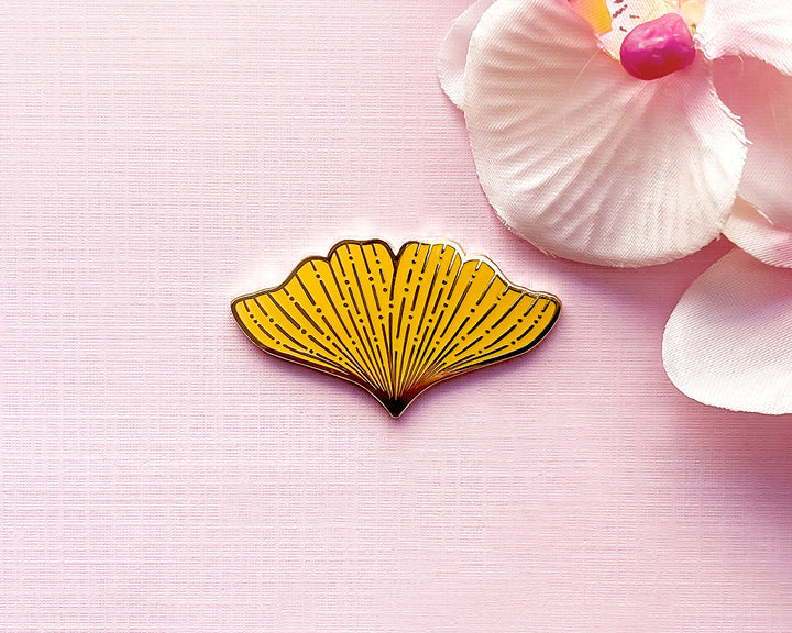 Ginkgo Leaf Needle Minder
