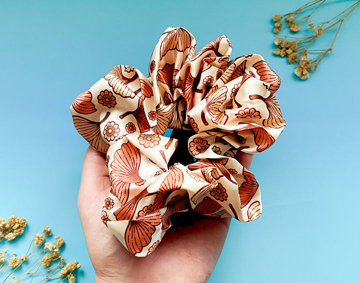 Imogen (Ginkgo Leaves and Flowers) Patterned Hair Tie