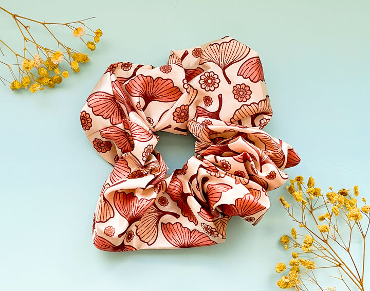 Imogen (Ginkgo Leaves and Flowers) Patterned Hair Tie