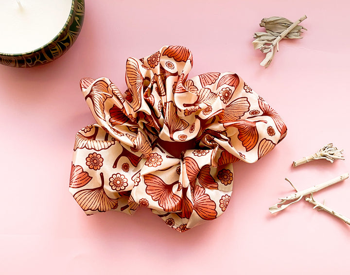 Imogen (Ginkgo Leaves and Flowers) Patterned Hair Tie