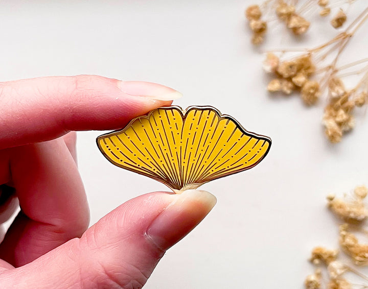 Ginkgo Leaf Needle Minder