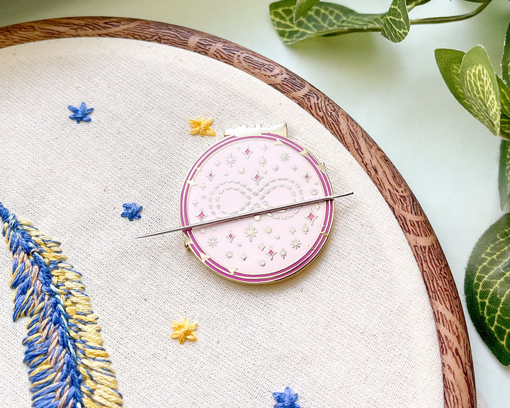 Infinite Hoop Needle Minder