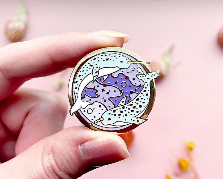 Narwhal Couple Needle Minder