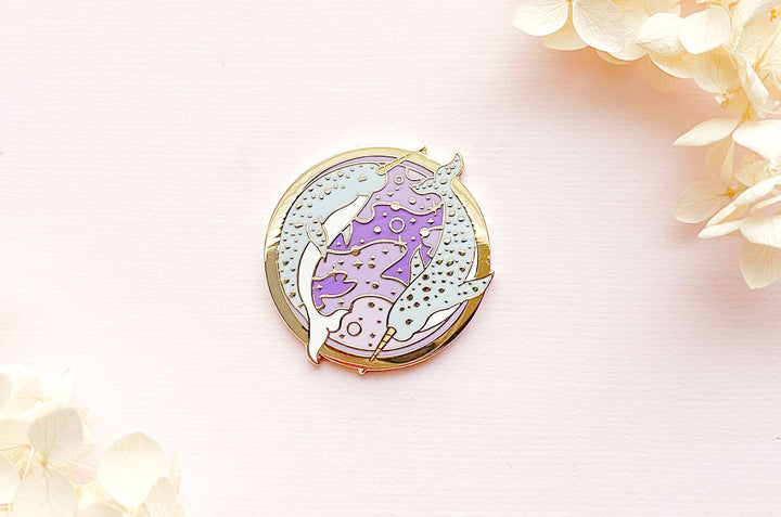 Narwhal Couple Needle Minder