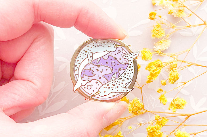 Narwhal Couple Needle Minder