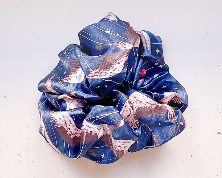 Vale (Red Crowned Cranes) Patterned Hair Tie