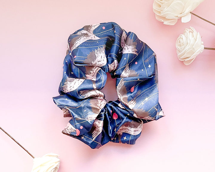 Vale (Red Crowned Cranes) Patterned Hair Tie