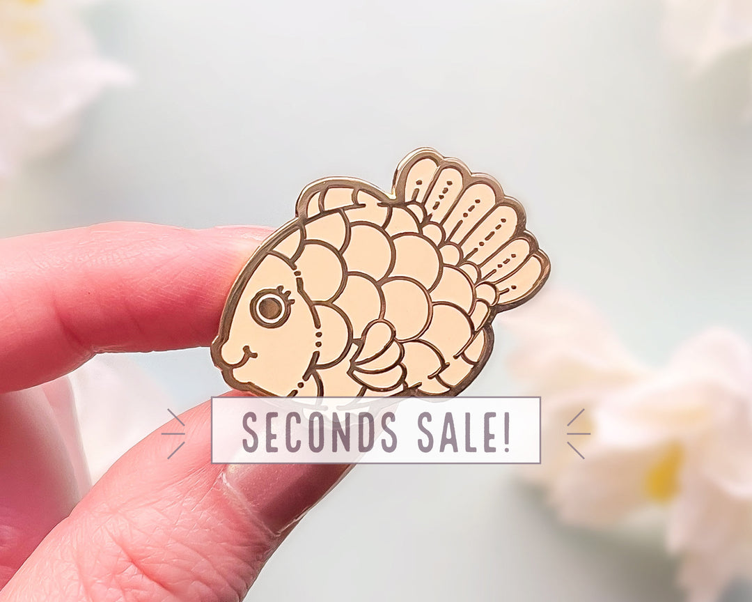 Taiyaki Enamel Pin (Seconds)