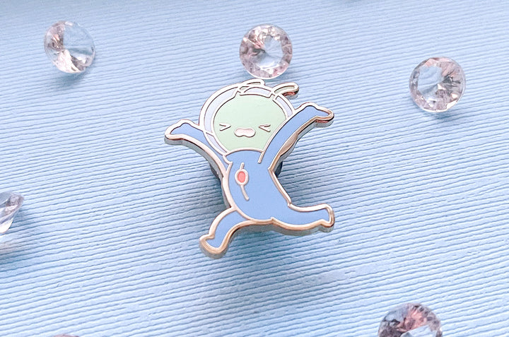Fleeing Alien Enamel Pin