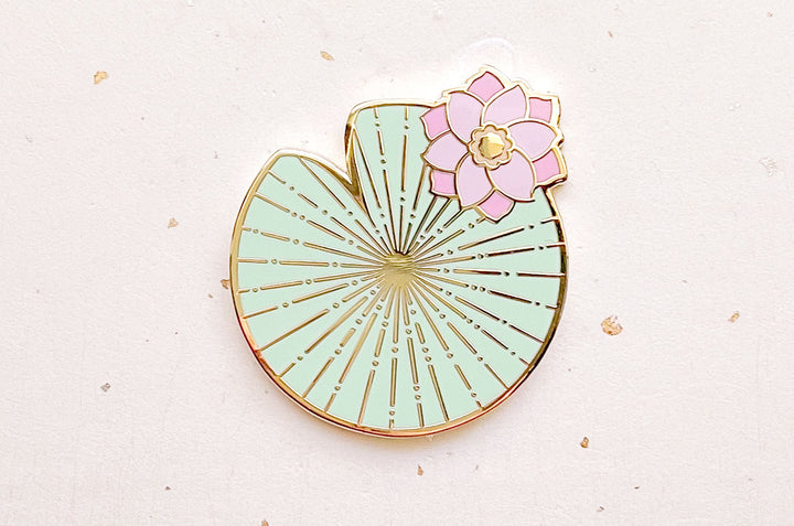 Lily Pad Needle Minder