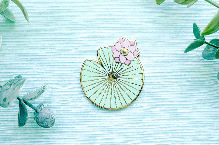 Lily Pad Needle Minder