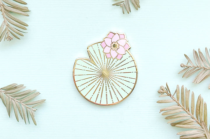 Lily Pad Needle Minder