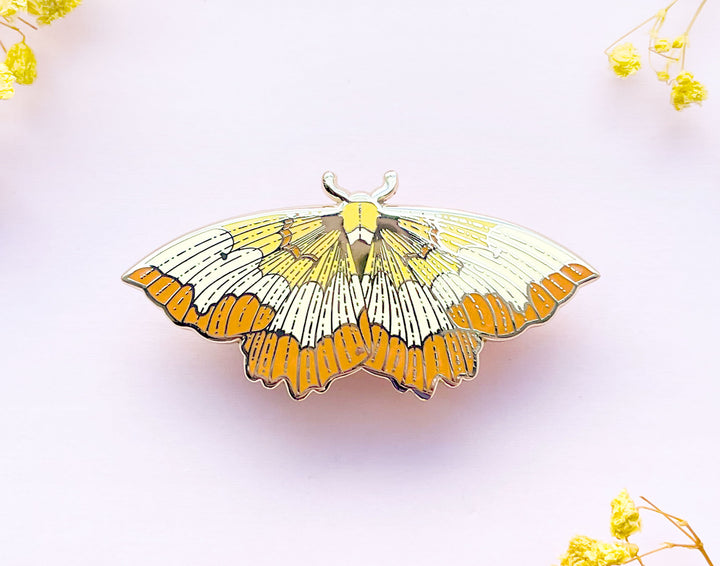 Bordered Beauty Moth (Epione repandaria) Enamel Pin