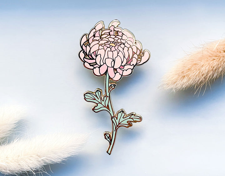 Hardy Garden Chrysanthemum (Chrysanthemum x morifolium) Enamel Pin