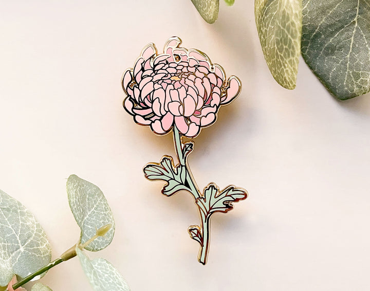 Hardy Garden Chrysanthemum (Chrysanthemum x morifolium) Enamel Pin