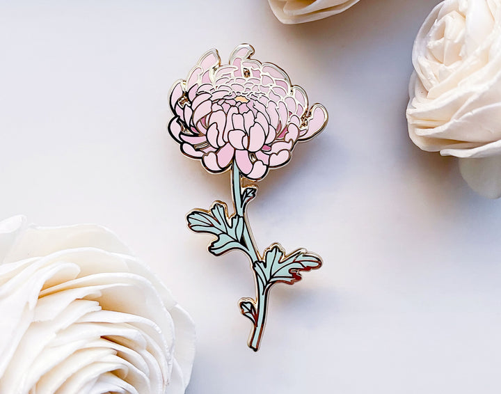 Hardy Garden Chrysanthemum (Chrysanthemum x morifolium) Enamel Pin