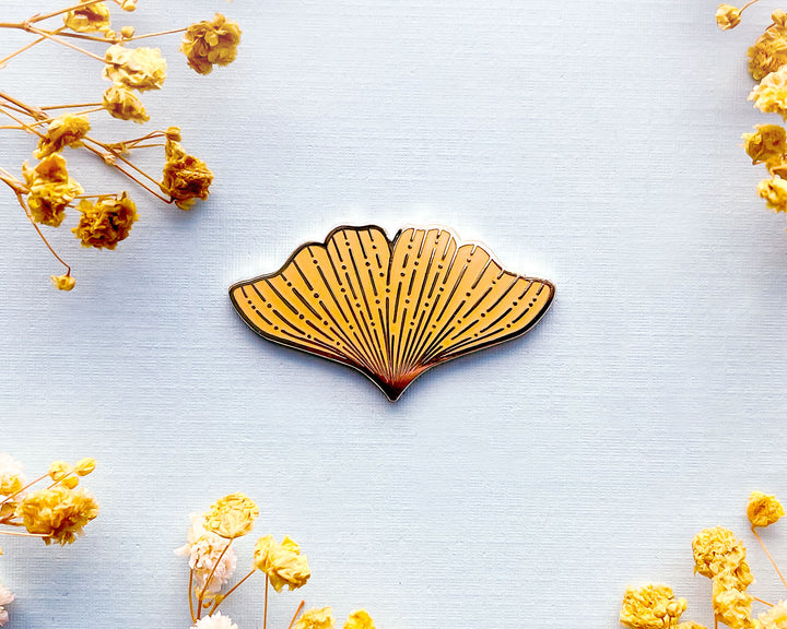 Ginkgo Leaf Needle Minder