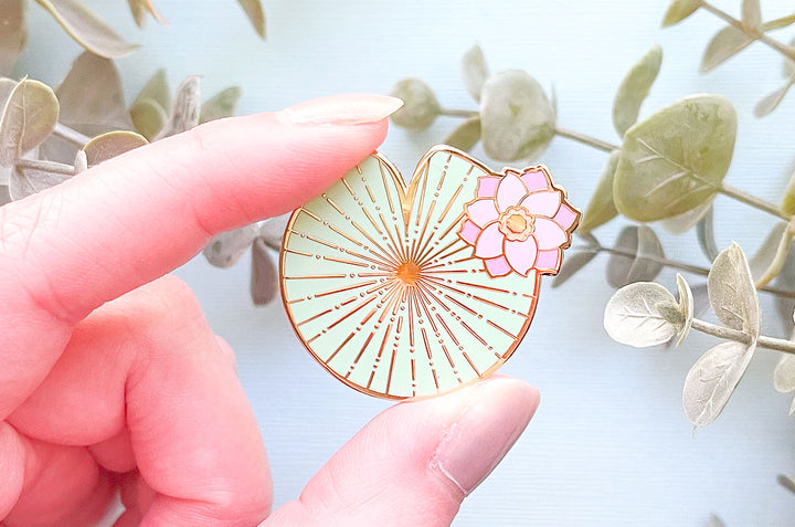 Lily Pad Needle Minder (SECONDS)