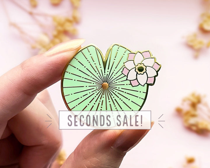 Lily Pad Needle Minder (SECONDS)