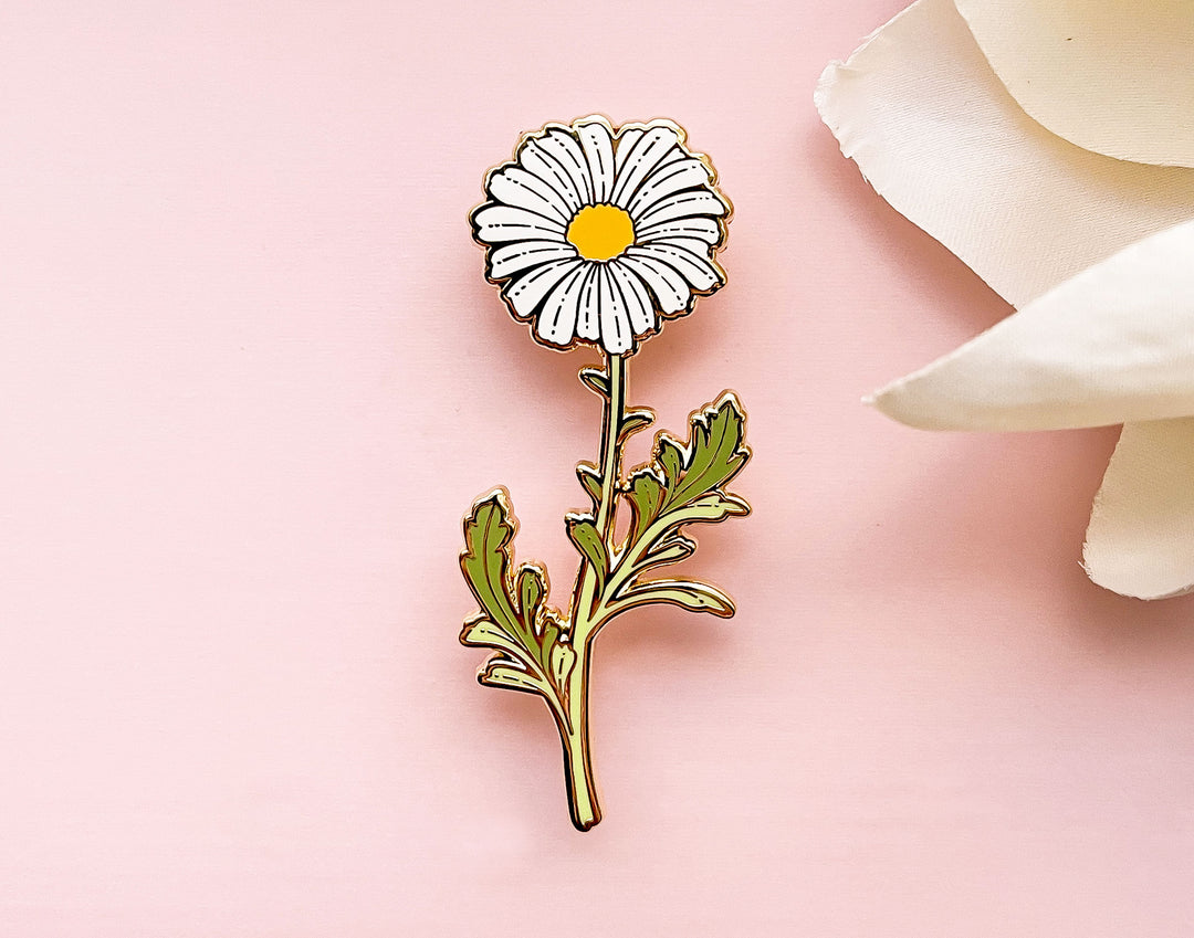 Marguerite Daisy (Argyranthemum frutescens) Enamel Pin