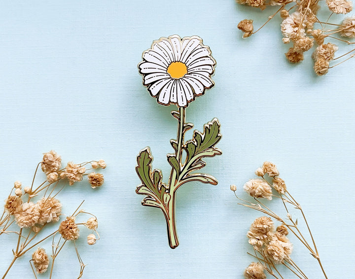 Marguerite Daisy (Argyranthemum frutescens) Enamel Pin