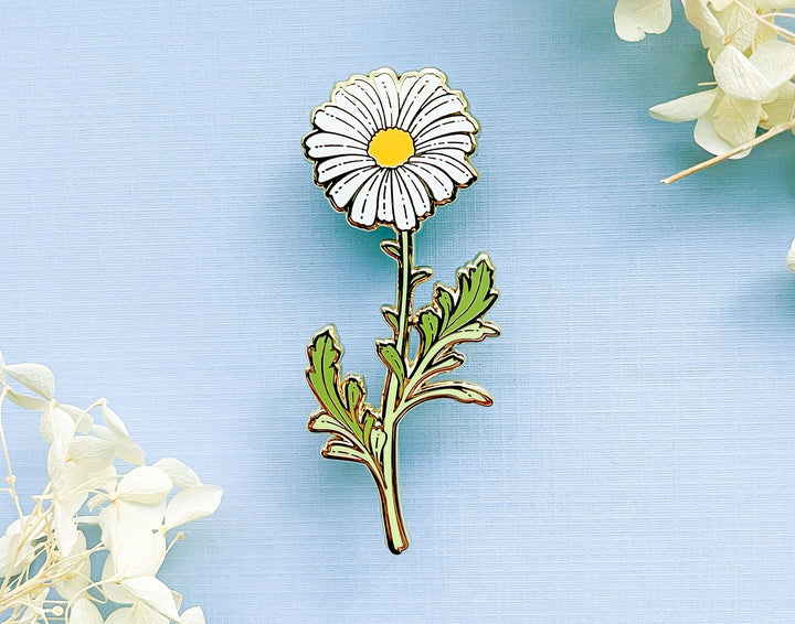Marguerite Daisy (Argyranthemum frutescens) Enamel Pin