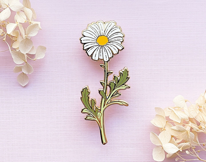 Marguerite Daisy (Argyranthemum frutescens) Enamel Pin
