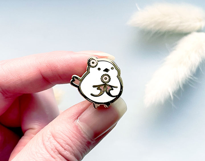 Daisy the Flower Shima Enaga Enamel Pin