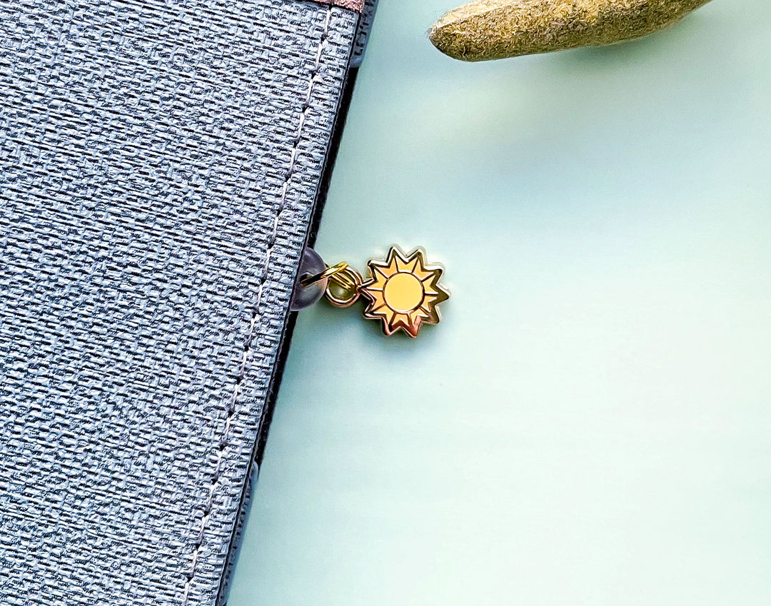 Glorious Sunshine Dust Plug Charm
