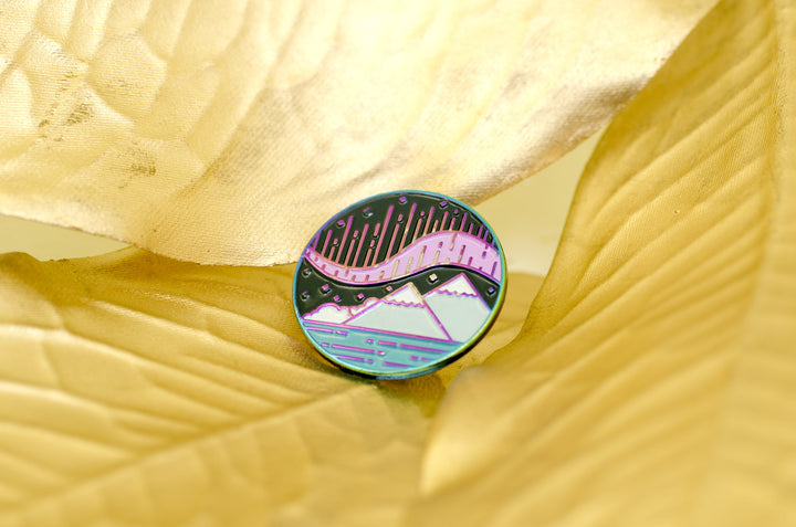 Aurora Borealis Pin (Seconds)