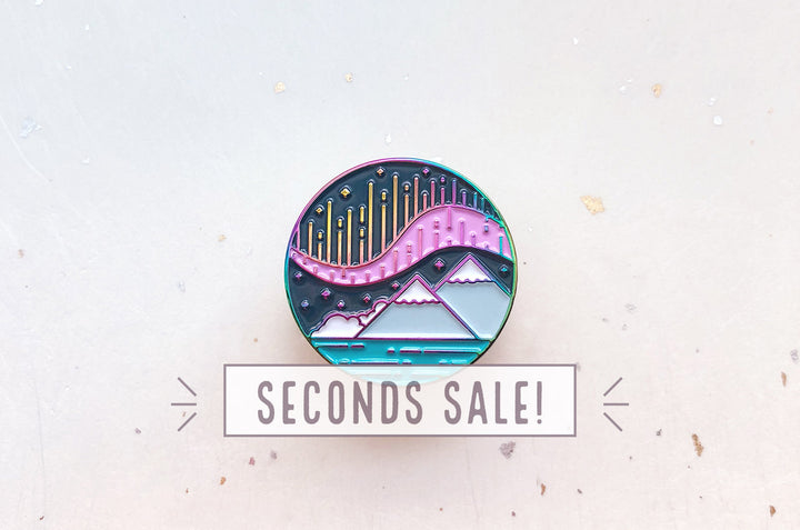 Aurora Borealis Pin (Seconds)