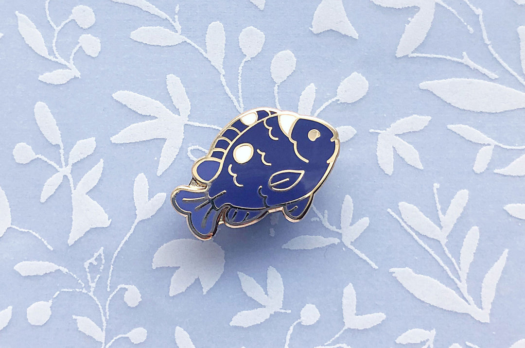 Tiny Domino Damsel Fish Enamel Pin